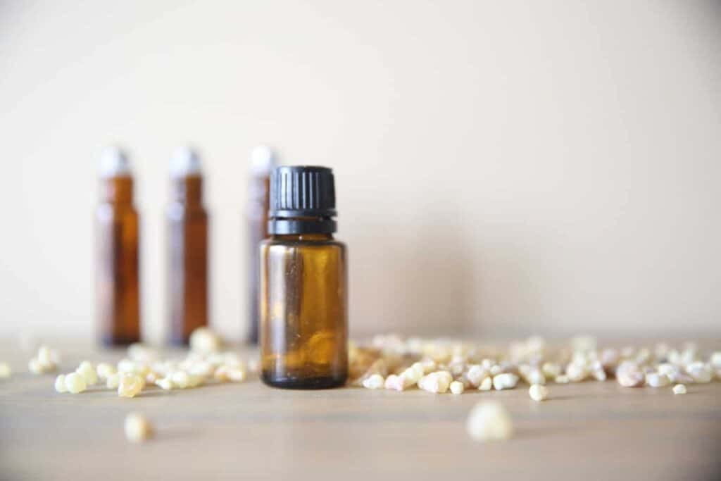 Ways to Use It for Perfume and Diffusing: Myrrh Essential Oil