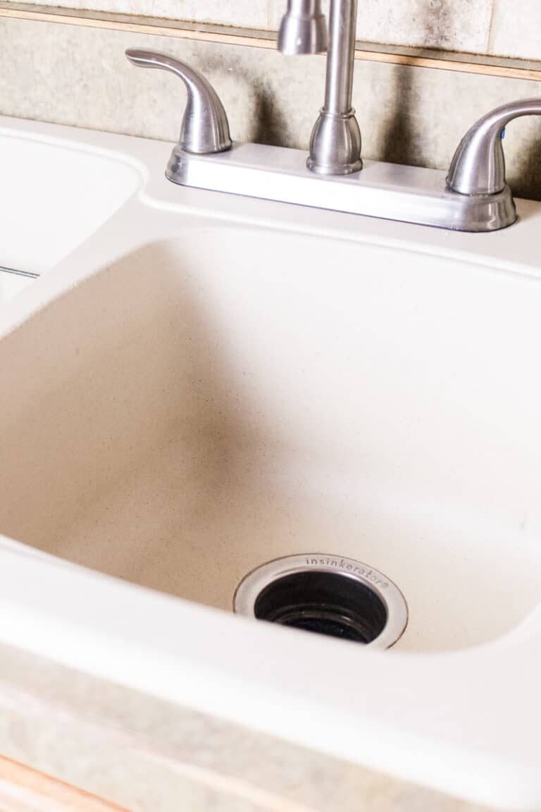 How to Clean: a Composite Sink