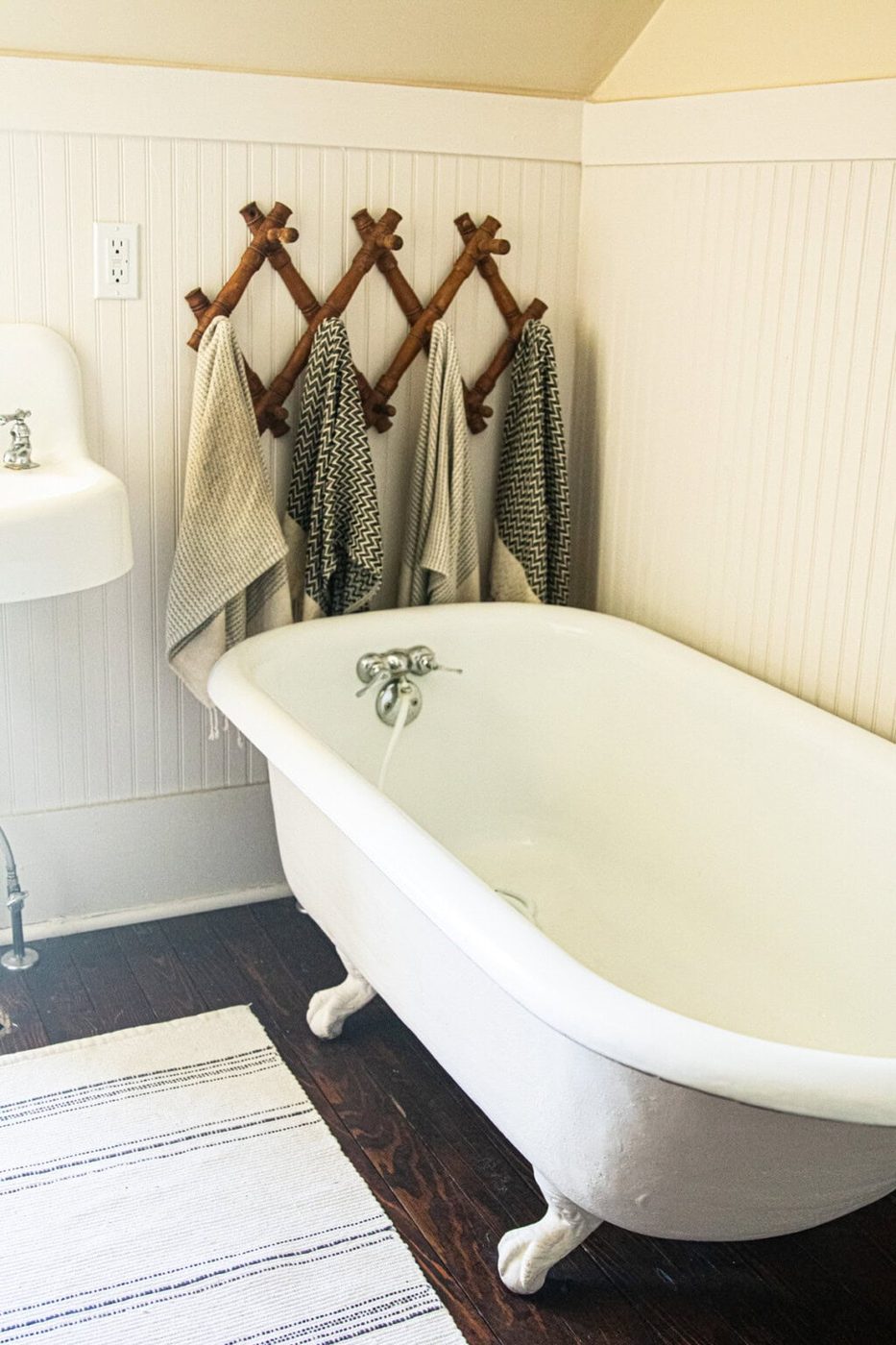A clawfoot bathtub in a bathroom.