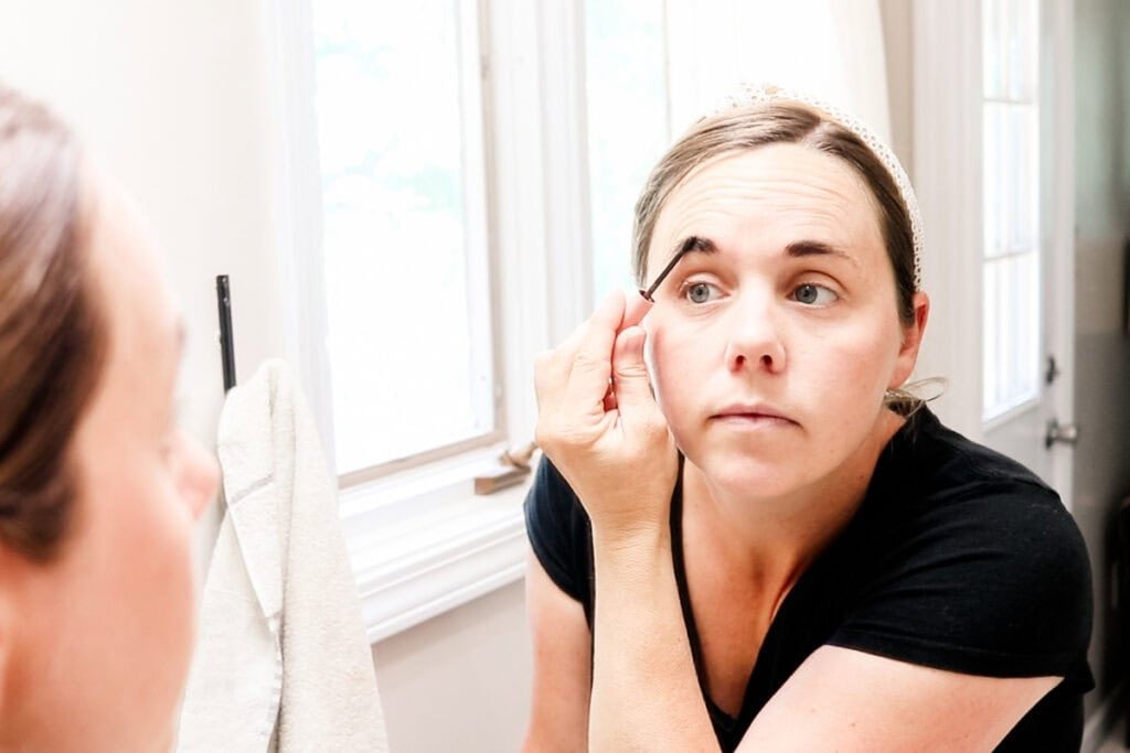 DIY Eyebrow Tint