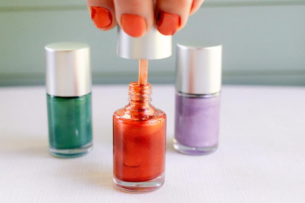 How to Make: Your Own Nail Polish