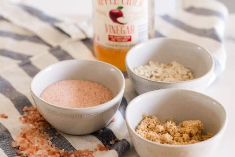 DIY Scalp Scrub for Dandruff, 4 Recipes