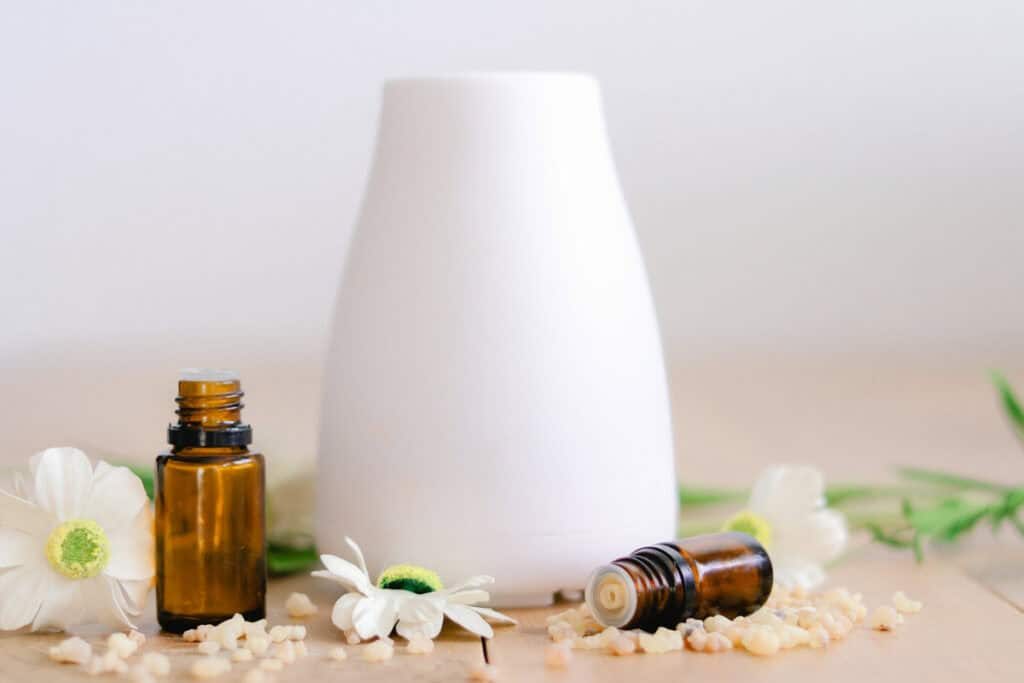 5 Essential Oil Diffuser: Blends for Mood Support