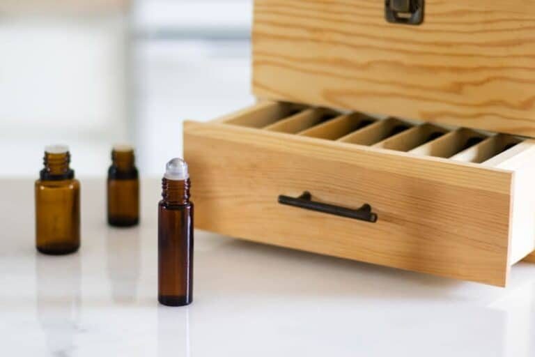 How to Use Essential Oils Safely & Effectively | Quick Usage Guide