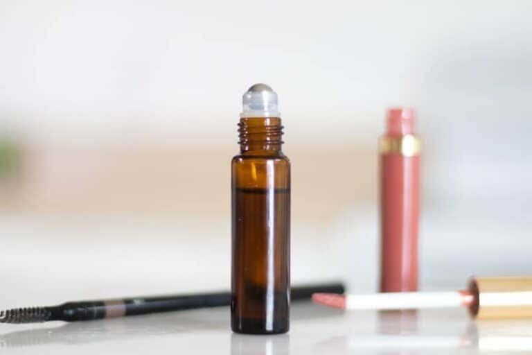 Essential Oils: for Eyebrow Growth