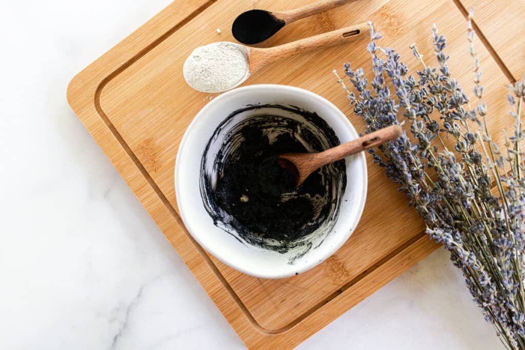 An Easy DIY Mask for Switching to Natural Deodorant: Armpit Detox