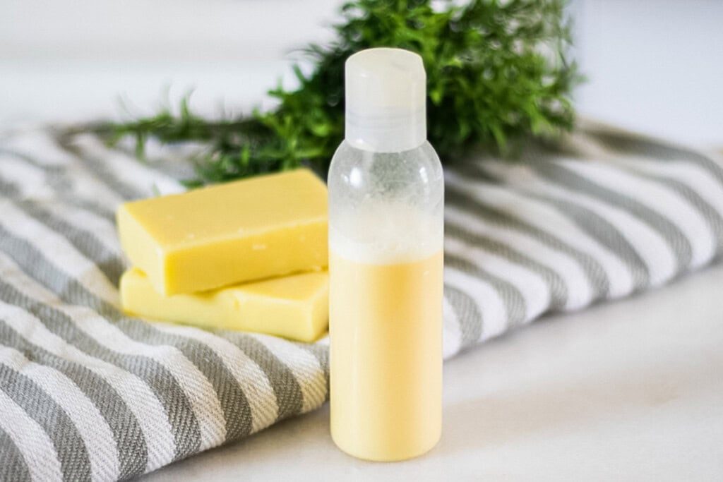 Homemade Rosemary Shampoo