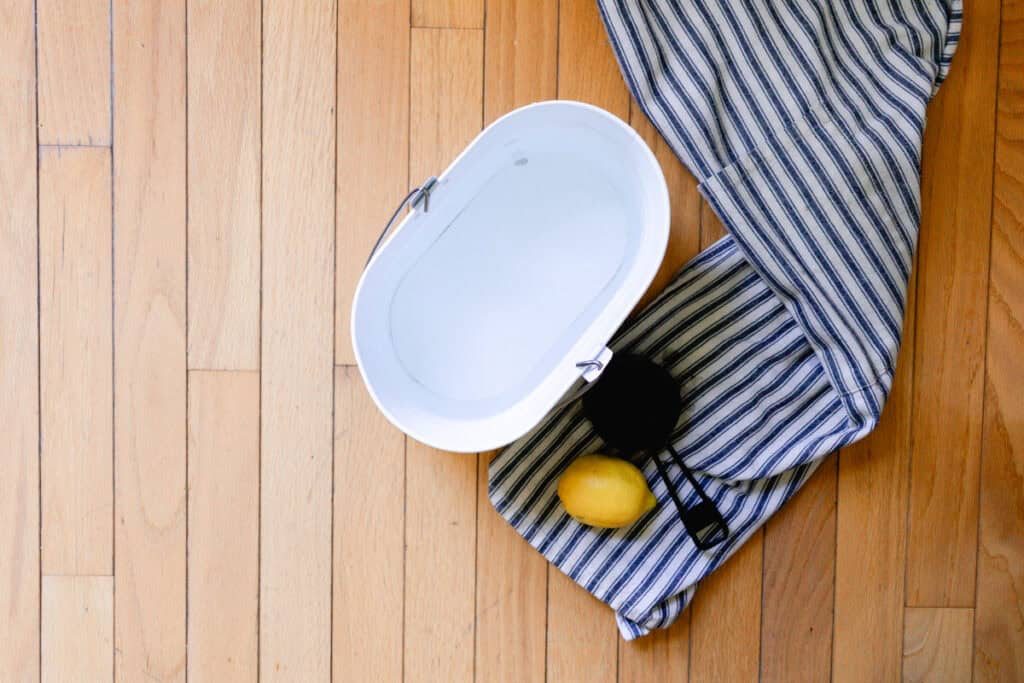 Homemade Wood Floor: Cleaner That Shines