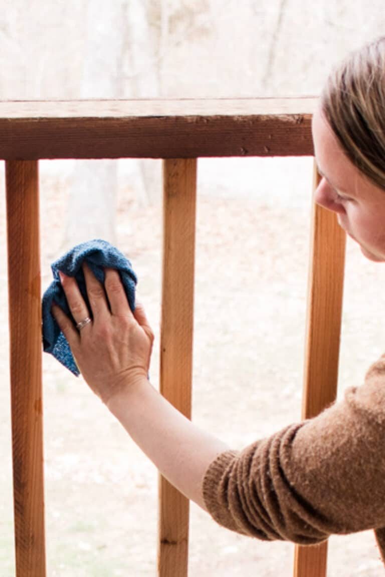 How to Clean Your Porch: Screens in 5 Easy Steps