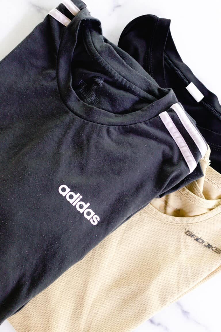 How to Get the: Smell out of Workout Clothes