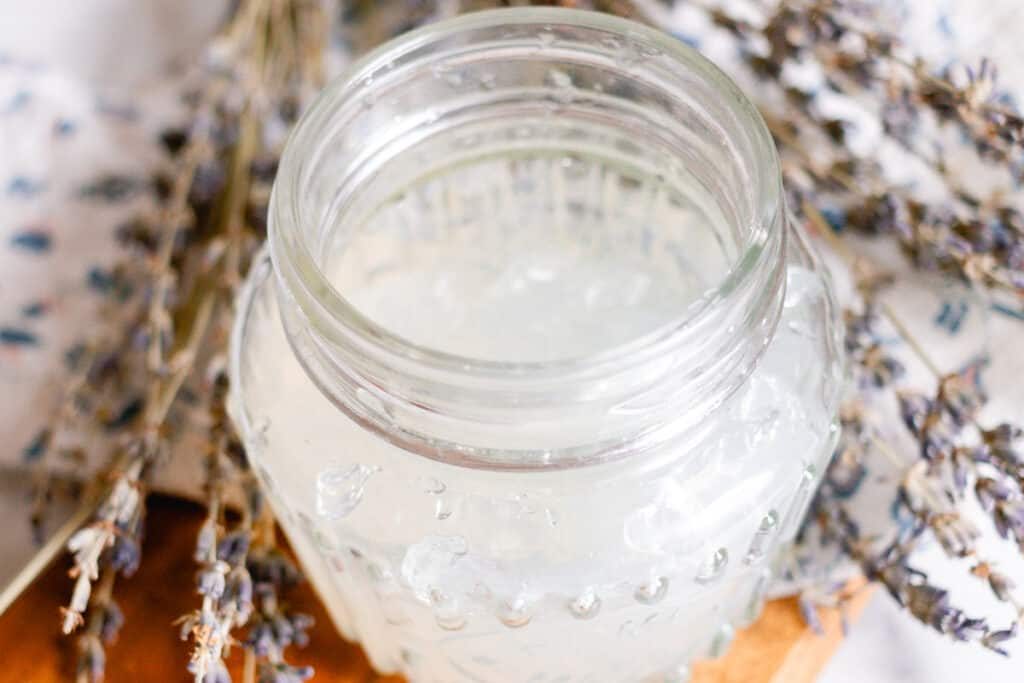 How to Make Your Own: Hair Gel with Just 2 Ingredients