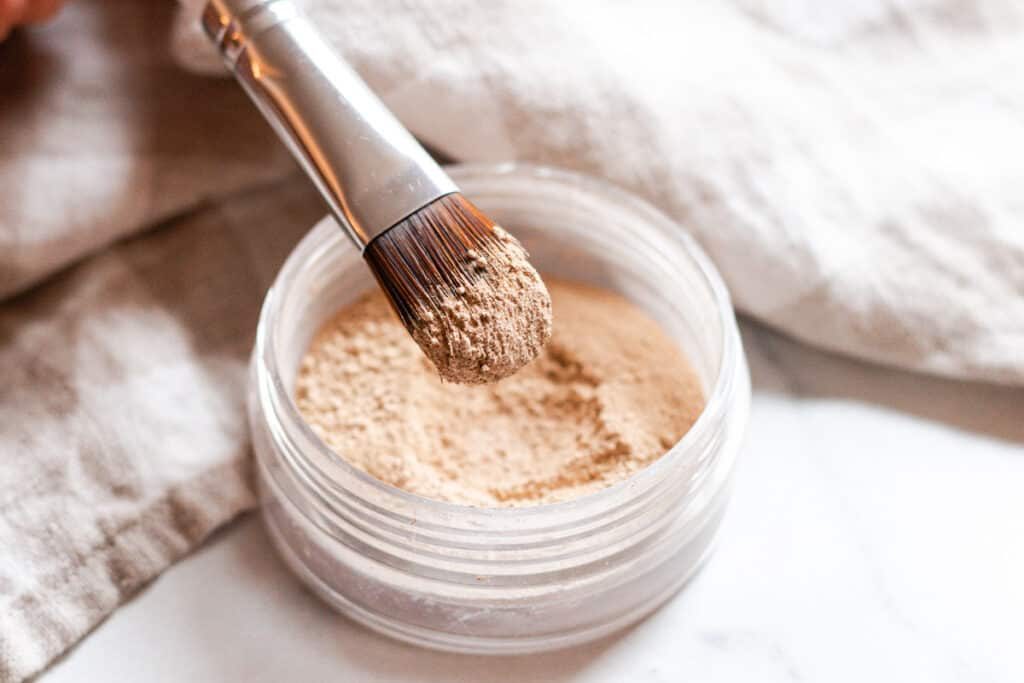 DIY Mineral Makeup