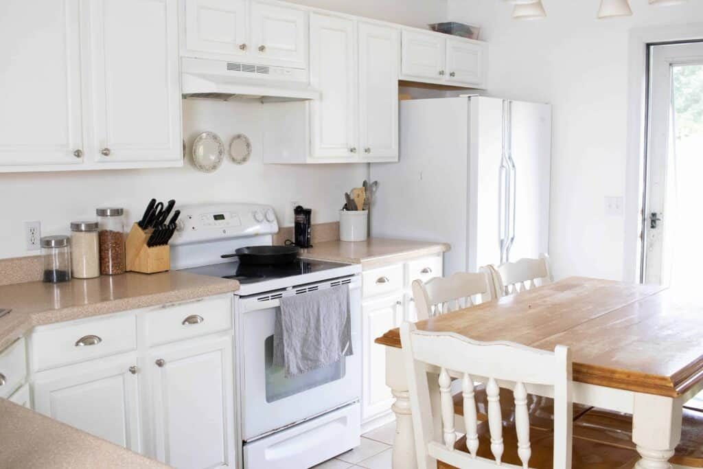Tips to Keep Kitchen Clean & Organized