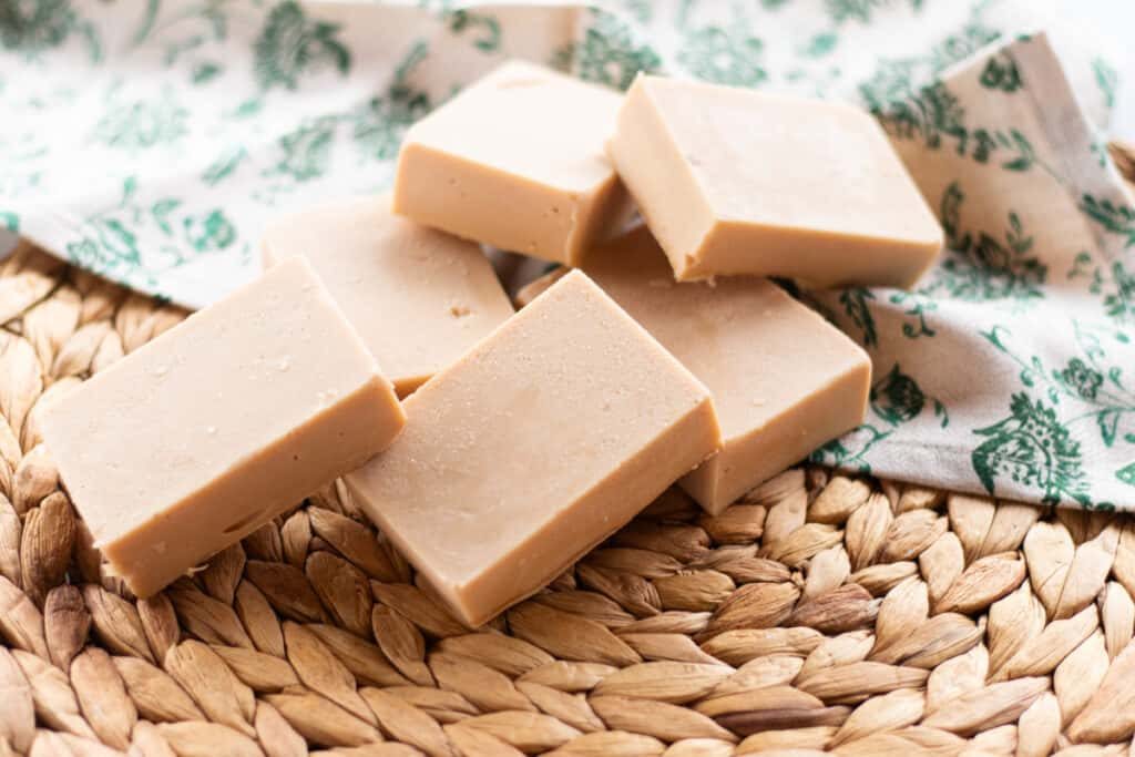 Beginners Soap Recipe: Cold Process W/ Pictures