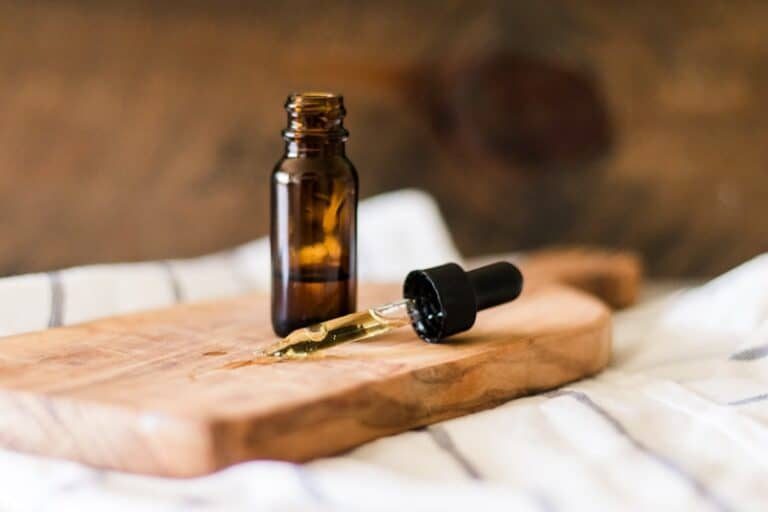 Ways to Use It for Skin, Hair, and Nails: Vitamin E Oil