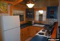 Canyon Chic: Elevated Design for Compact Living