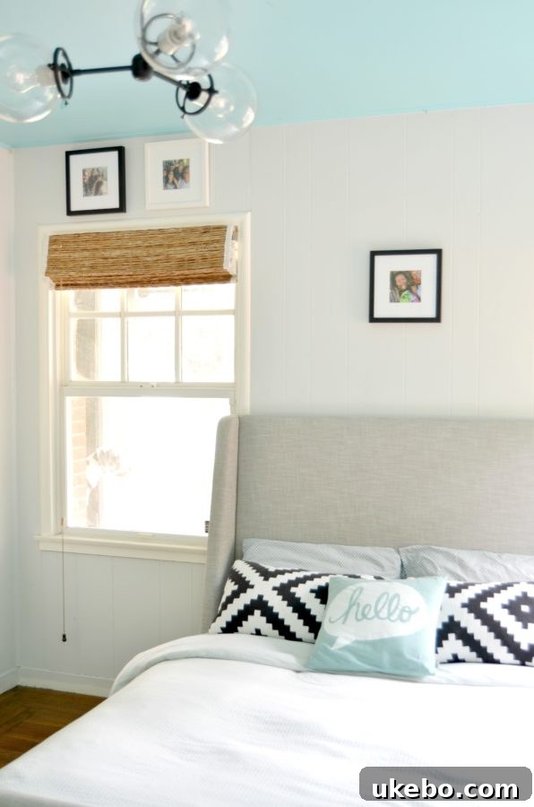 Modern Black and White Photo Frames