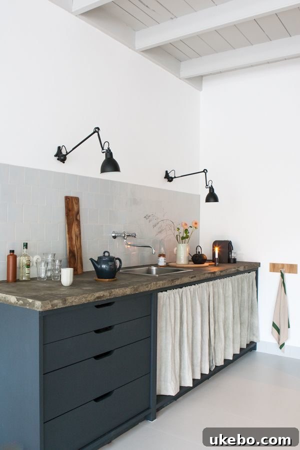 skirted-sink