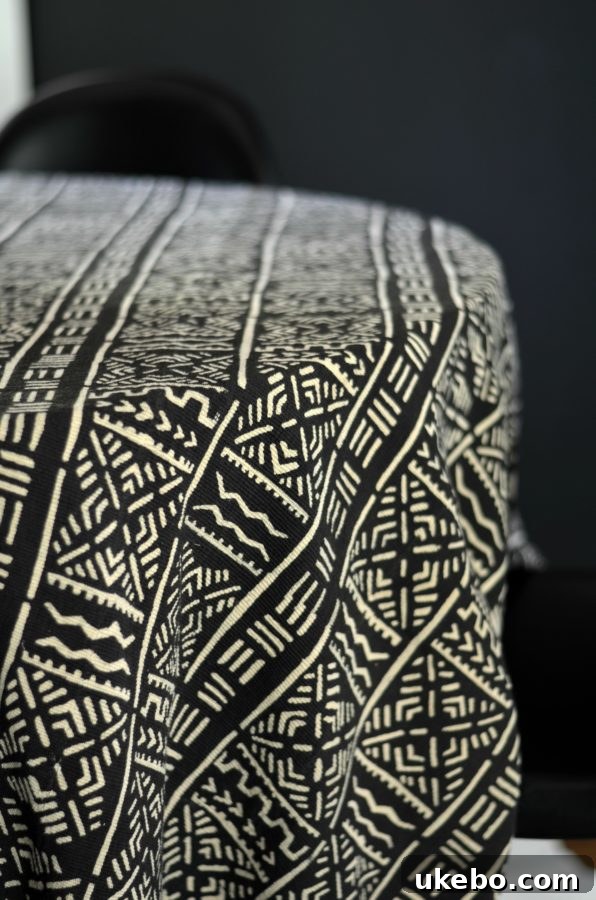 Styling detail of the dining table with plate and napkin