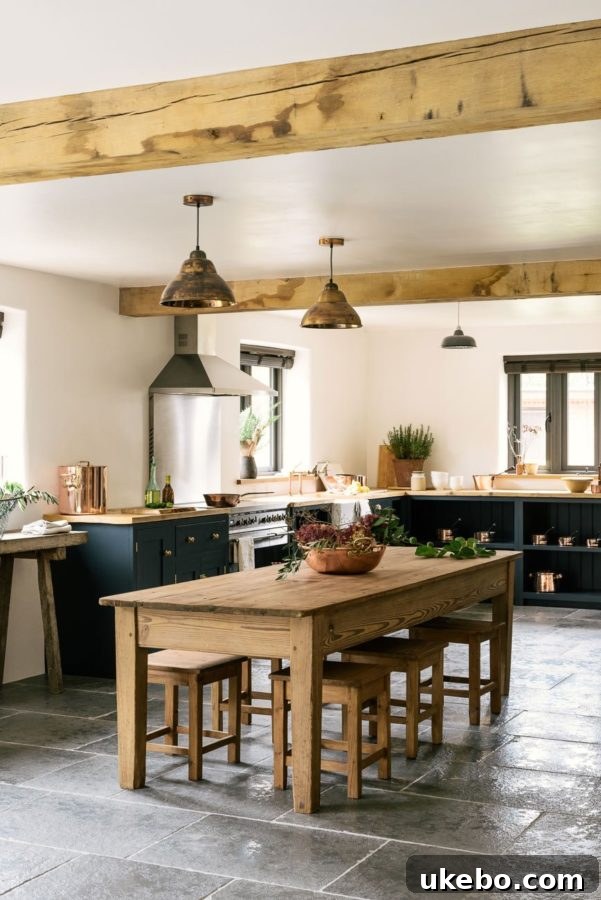 Stylish deep green kitchen inspiration