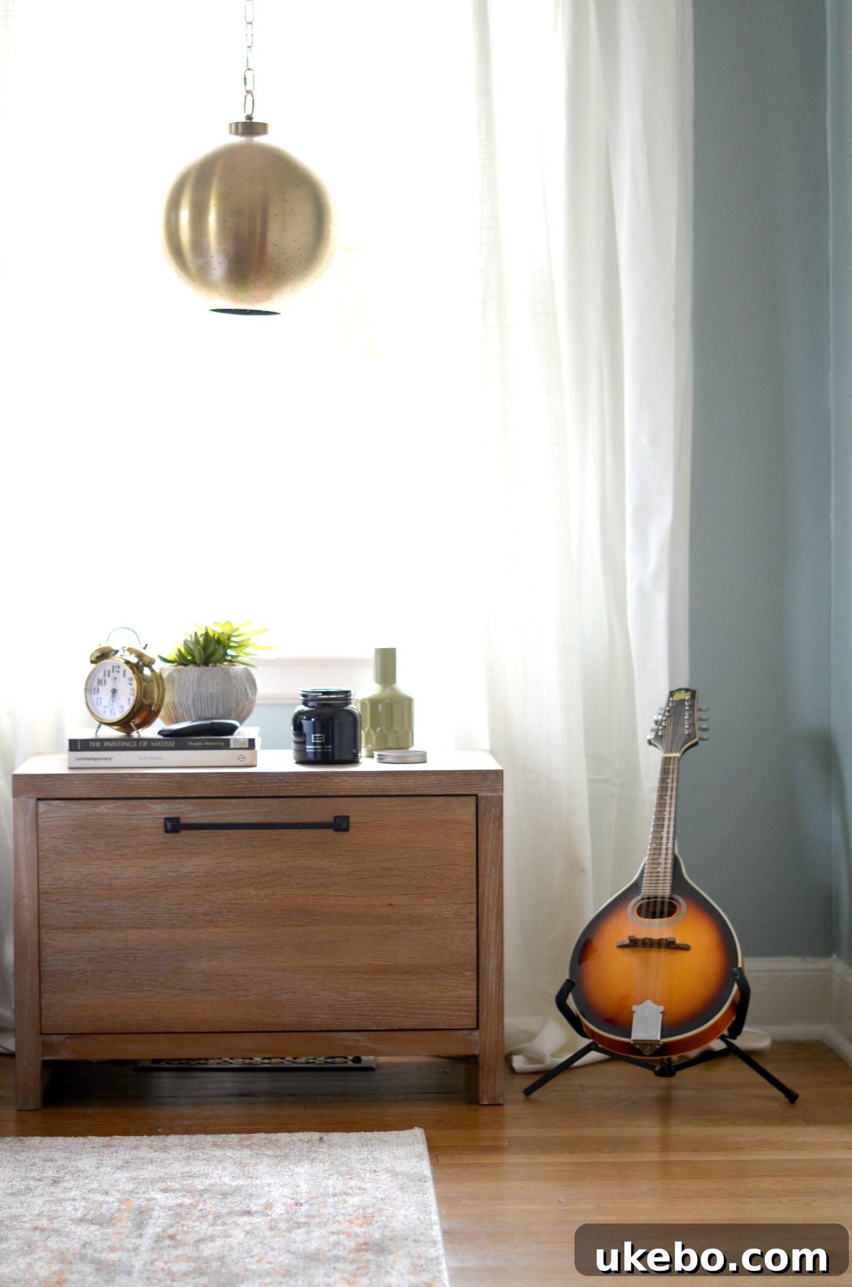 Transformed master bedroom after makeover 3