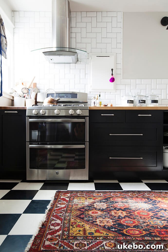 Benjamin Moore Black providing a classic, true black finish on kitchen cabinets, offering a bold and clean look