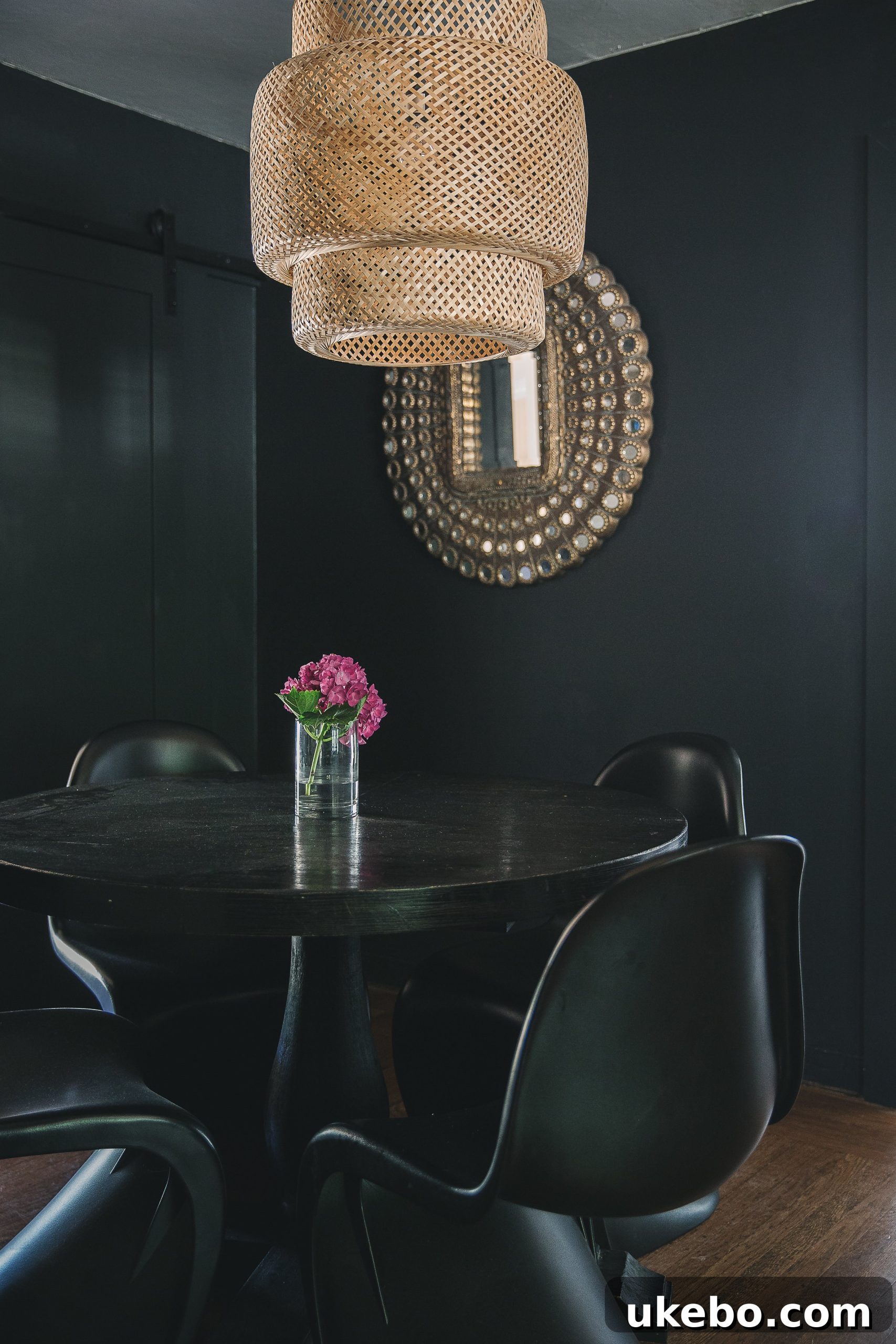 Multiple SINNERLIG pendant lights hanging over a kitchen island, creating a striking focal point.