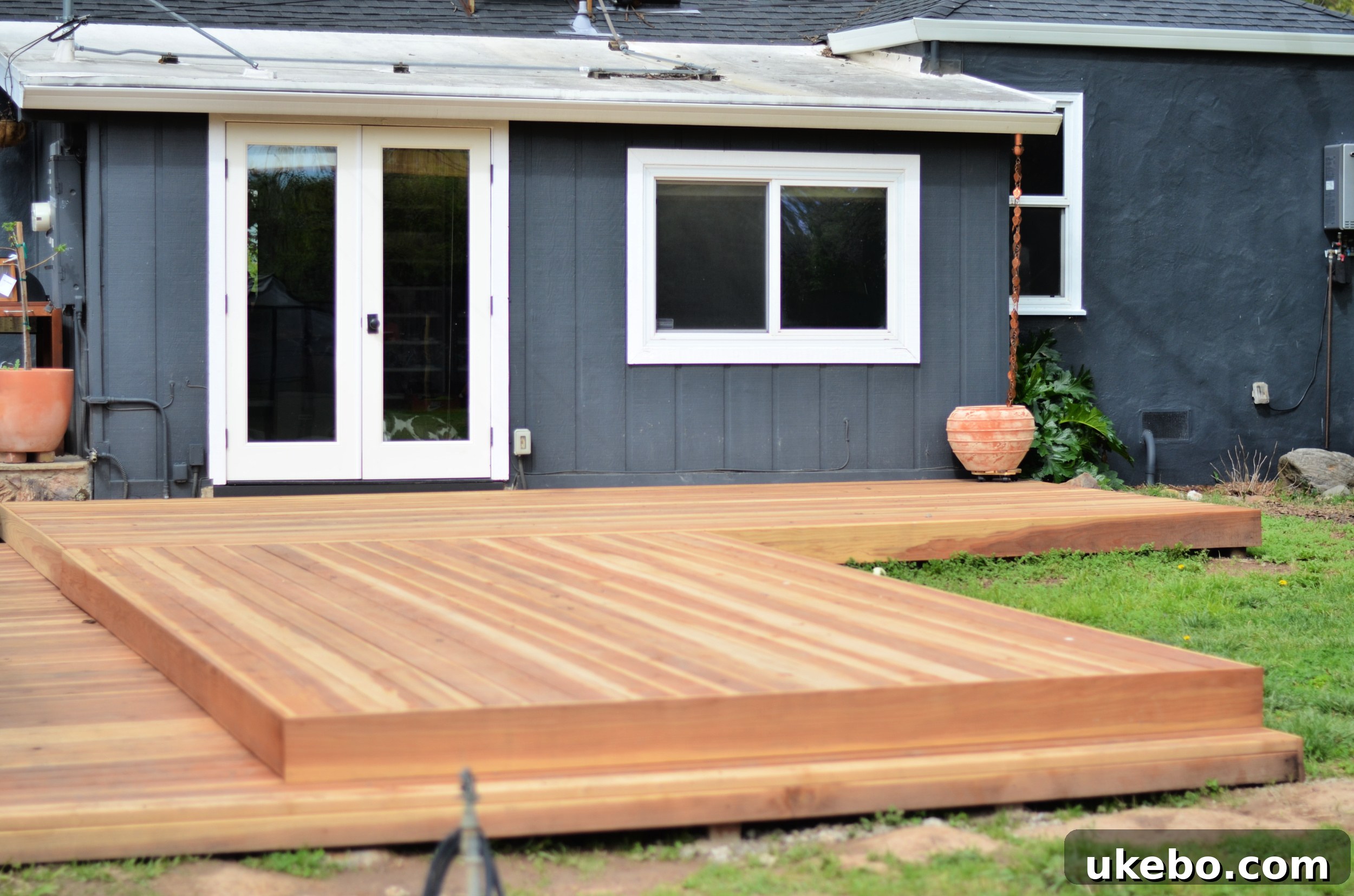 Deck view from another angle, emphasizing the creative use of different board directions
