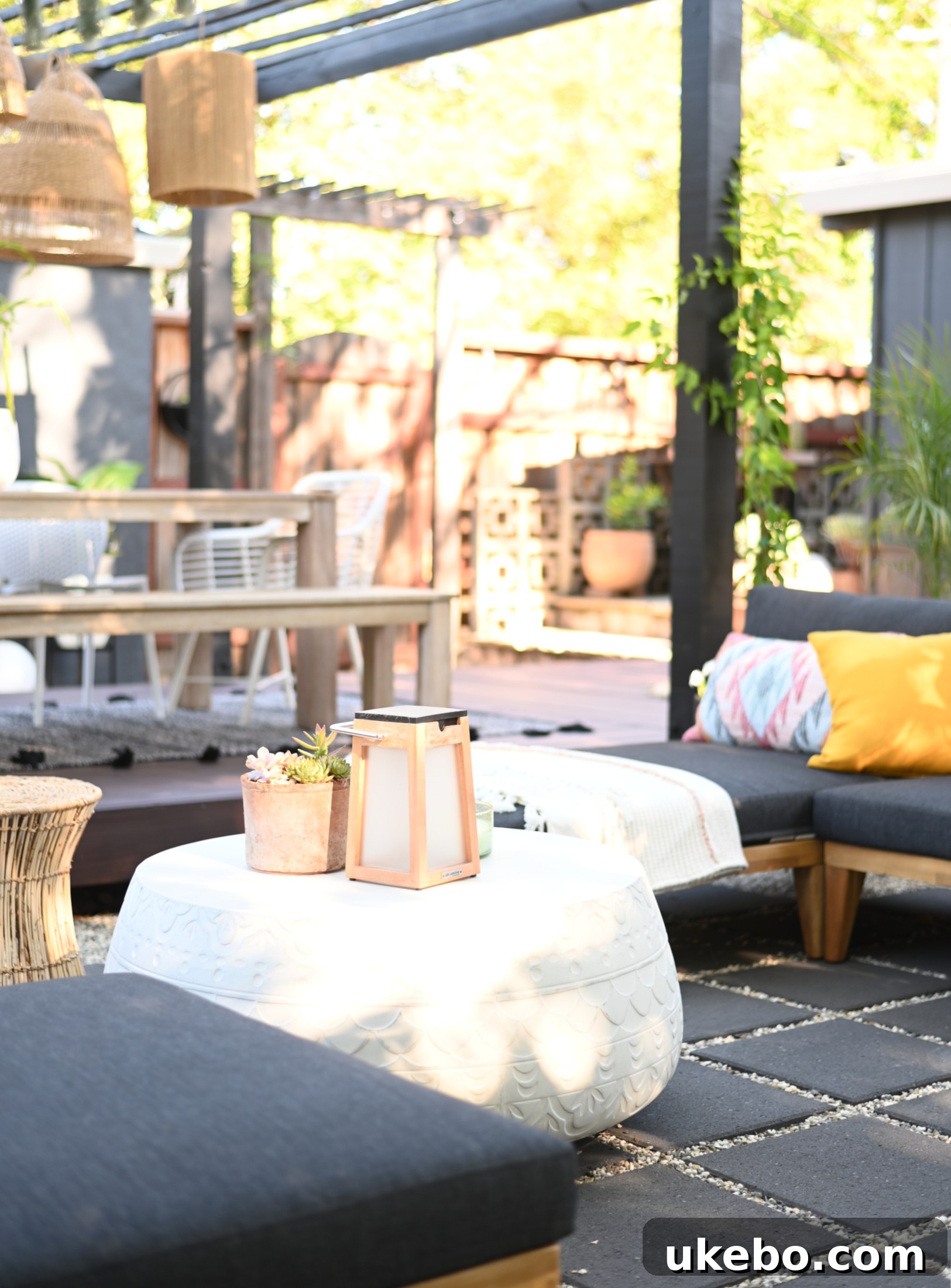 Leisure Made concrete coffee table with decor