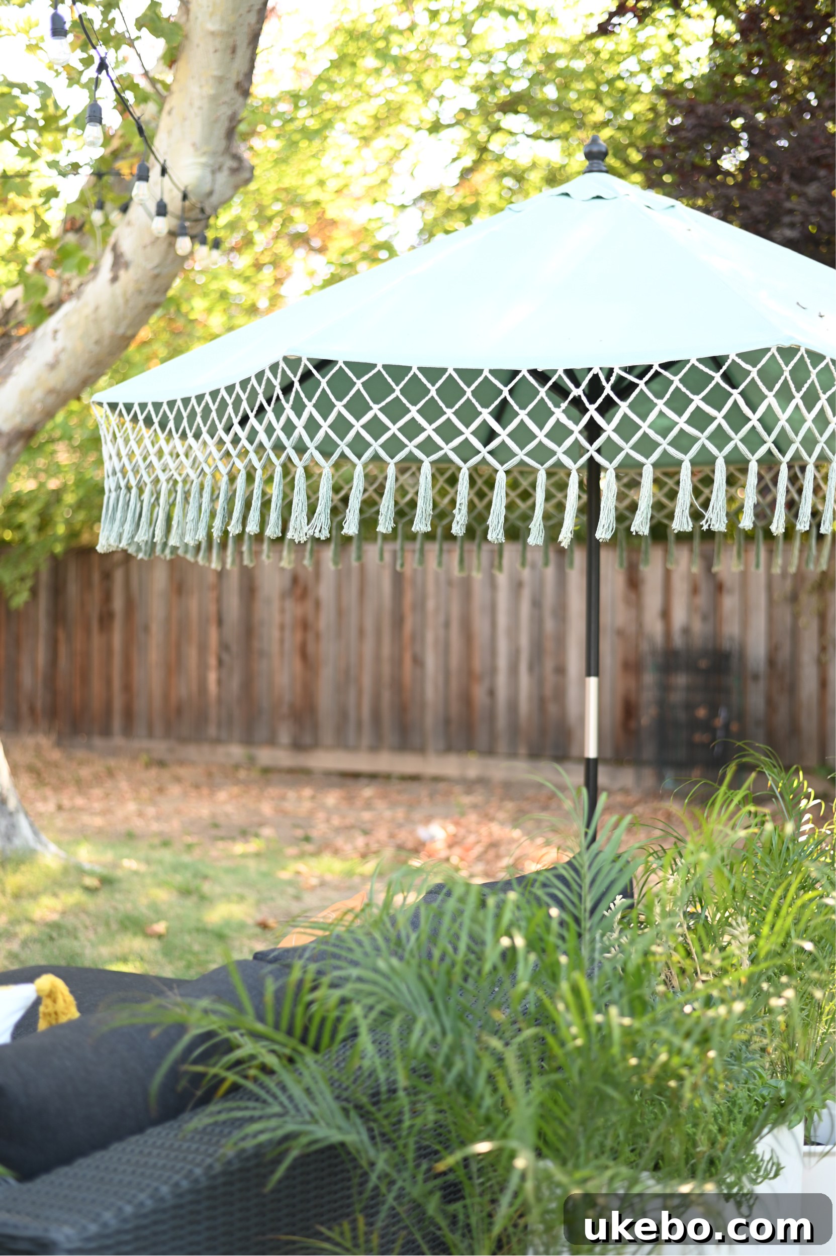 Outdoor coffee table styling