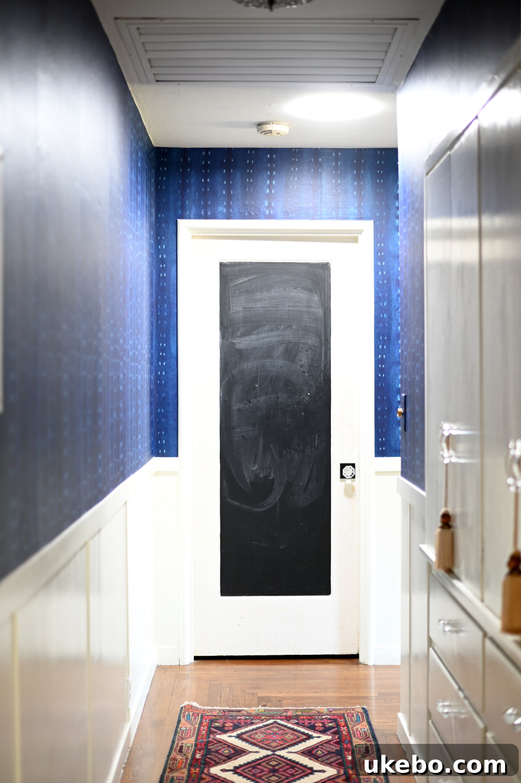 The transformative effect of the Sun Tunnel Skylight on the hallway's ambiance.