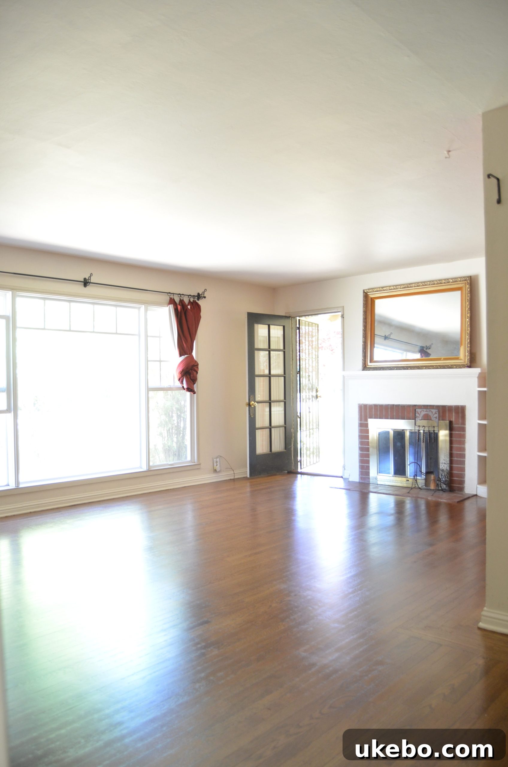 old living room decor